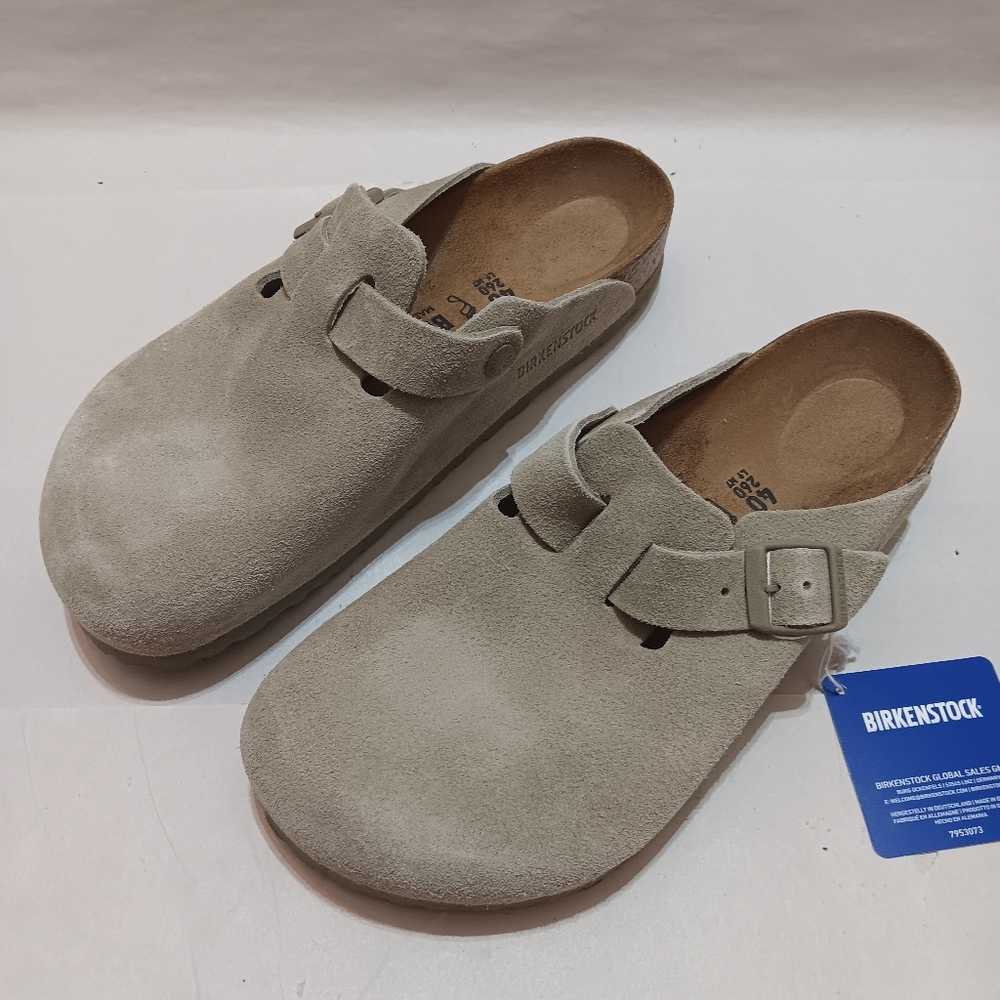 NWOB BIREKNSTOCK Boston Faded Khaki Size 40 (US L9, M7) 1025788 Regular Fit
